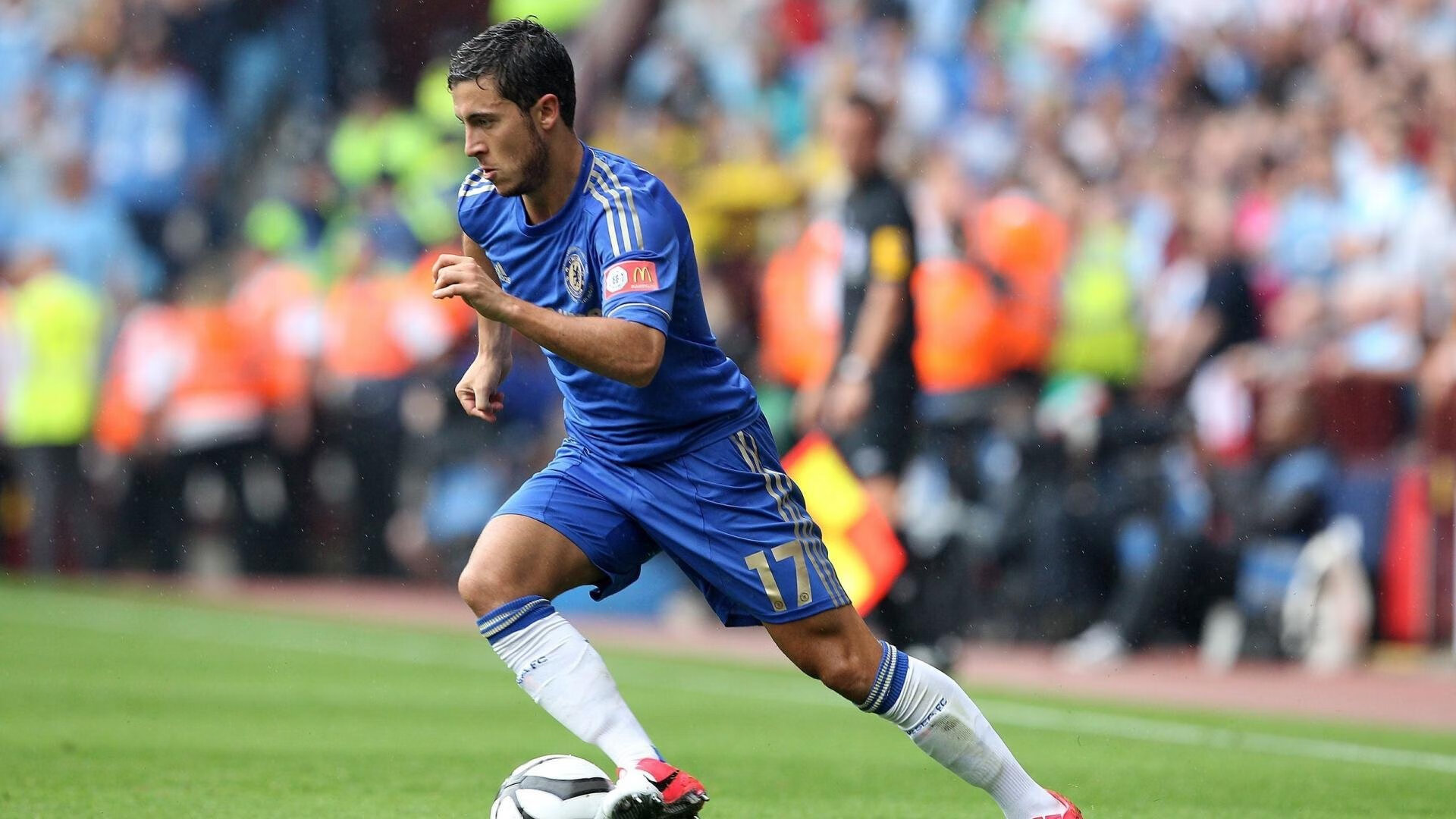 C罗式新星闪耀赛场，塞尔维亚惊险取胜未来无限！C罗式新星闪耀助塞尔维亚惊险取胜，未来无限！